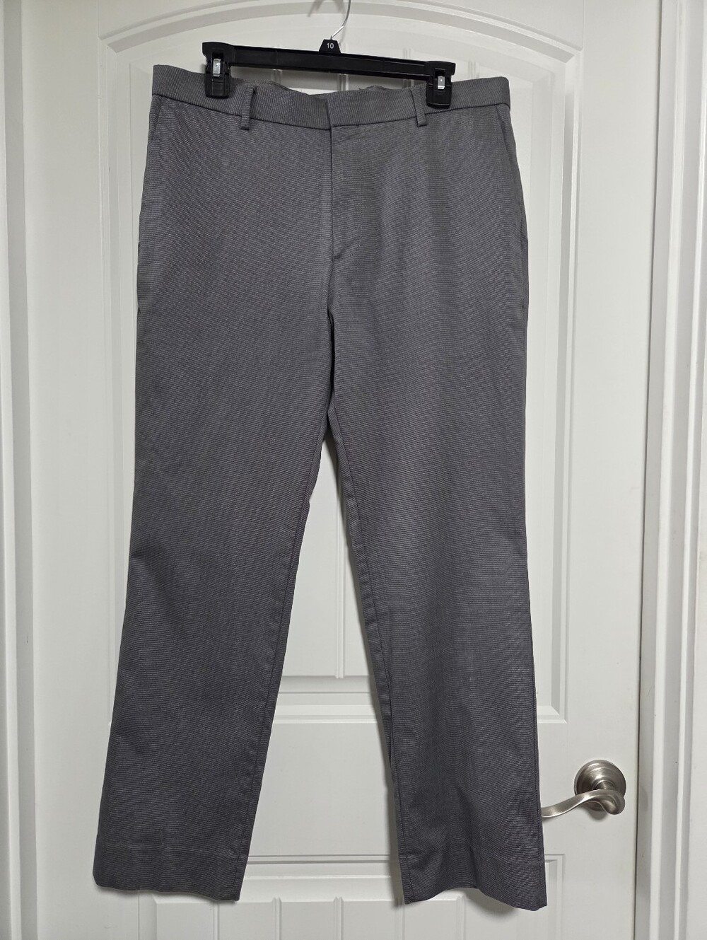 Banana Republic Gray Men's Chinos | 33 X 30